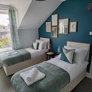 opp-apartments-exeter-city-centre-fast-wifi-free.exeterhotels.net/
