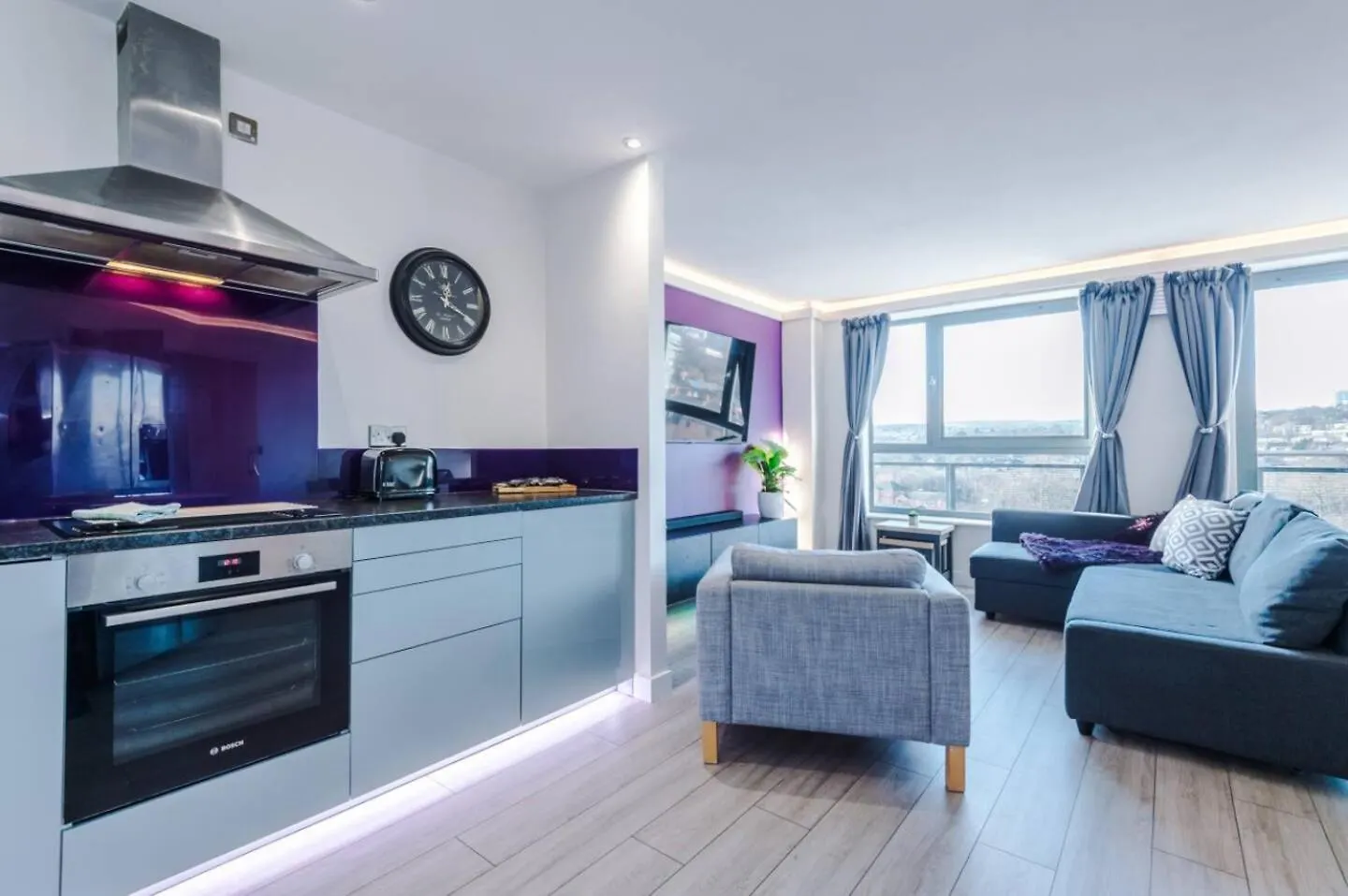 High-Spec Penthouse Central Free Parking Space Sheffield United Kingdom