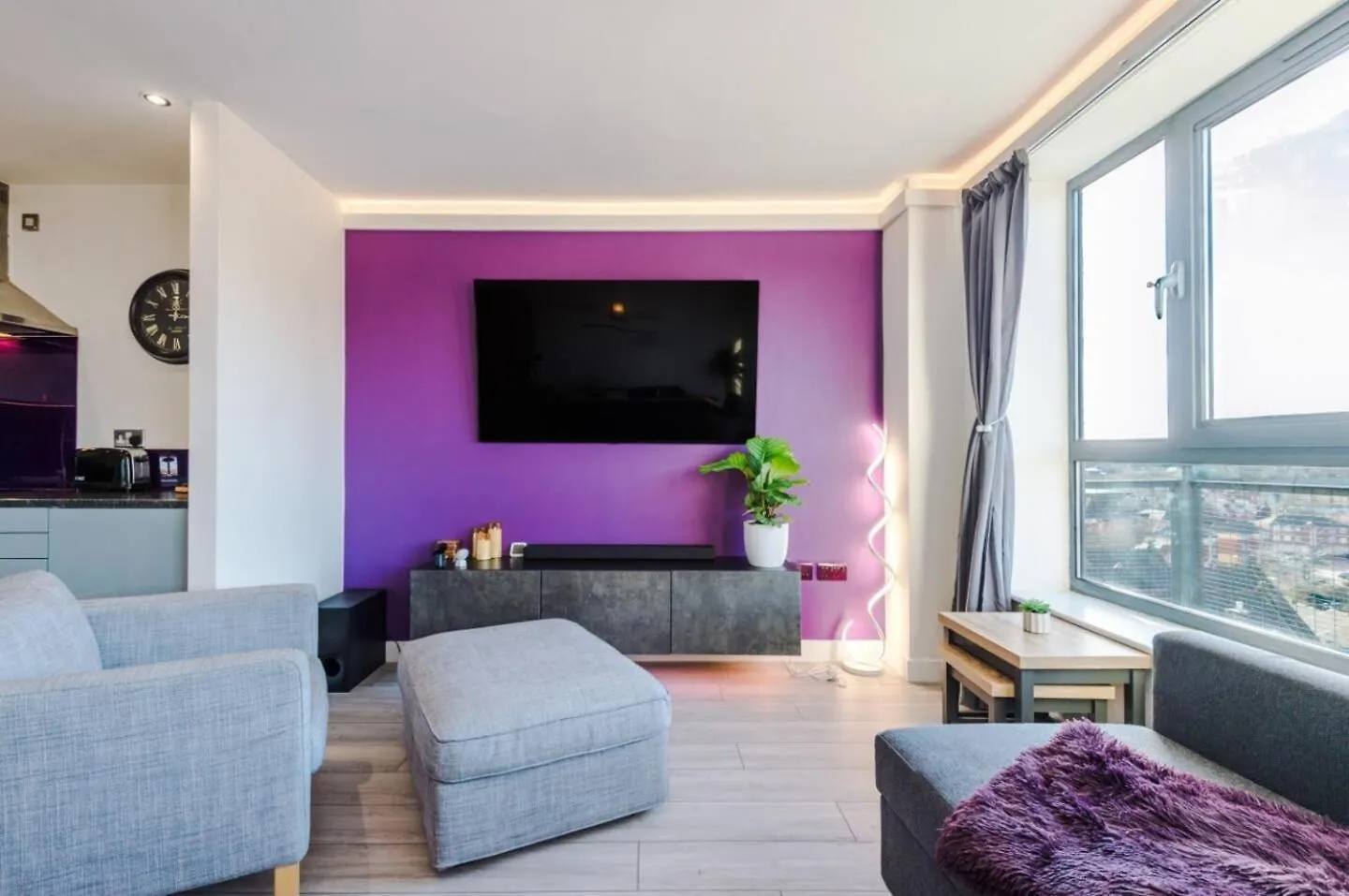 High-Spec Penthouse Central Free Parking Space Sheffield